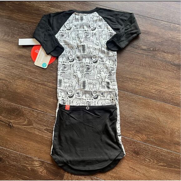 NWT Goumi Kids Wee Gallery Kinship Baby Gown SZ 3-6mo Bamboo Sleeper RARE - Picture 3 of 3